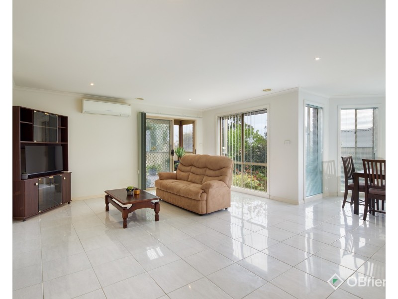 5 Summerhill Boulevard, Drouin VIC 3818