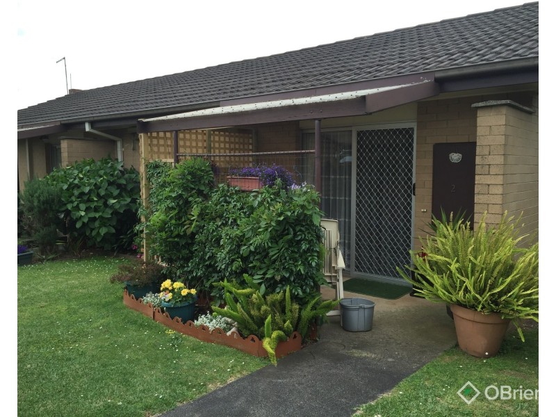 2/13 Princes Way, Drouin VIC 3818