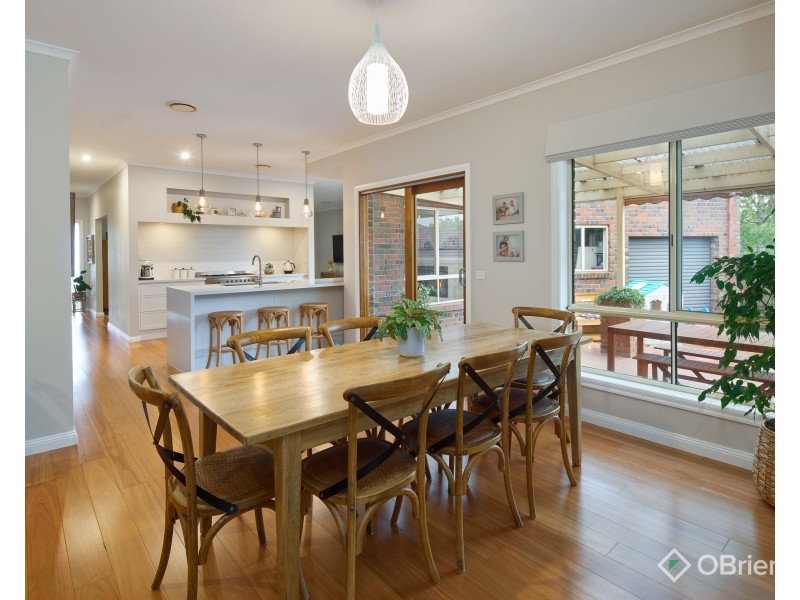 8 Cherrywood Place, Warragul VIC 3820