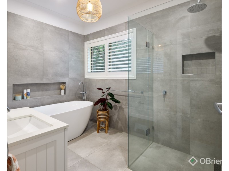 8 Cherrywood Place, Warragul VIC 3820