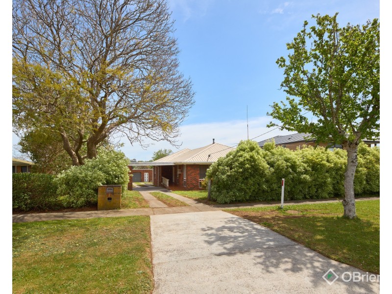 21 Moe Street, Drouin VIC 3818