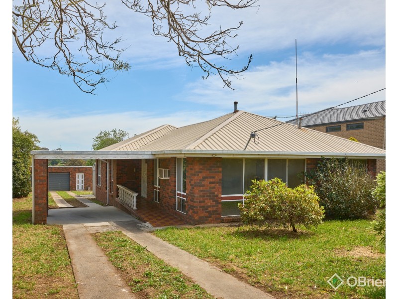 21 Moe Street, Drouin VIC 3818