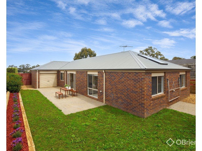 109 McNeilly Road, Drouin VIC 3818