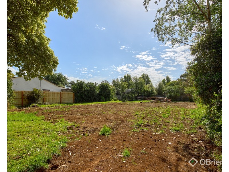 3 Centre Avenue, Warragul VIC 3820