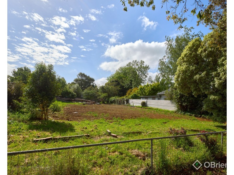 3 Centre Avenue, Warragul VIC 3820