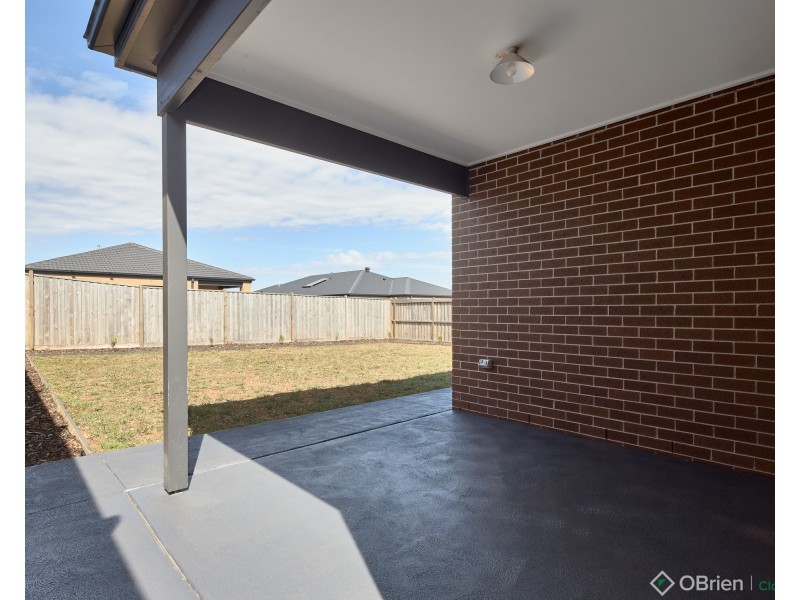 8 Plenty Drive, Warragul VIC 3820