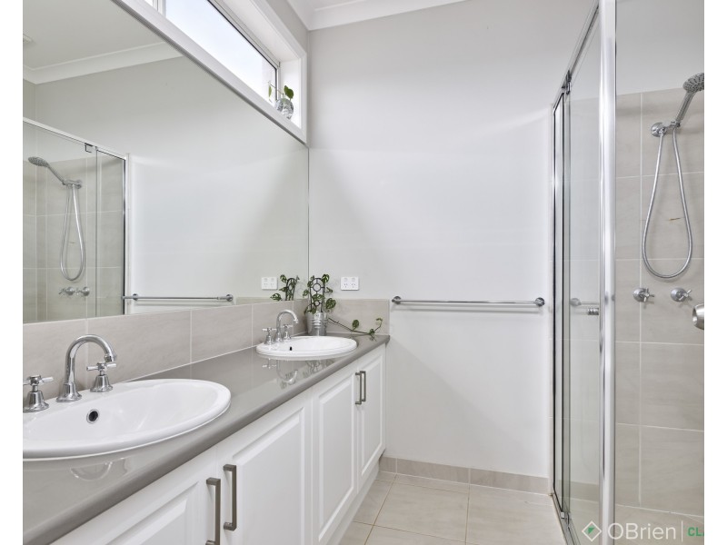 9 Highvale Rise, Warragul VIC 3820