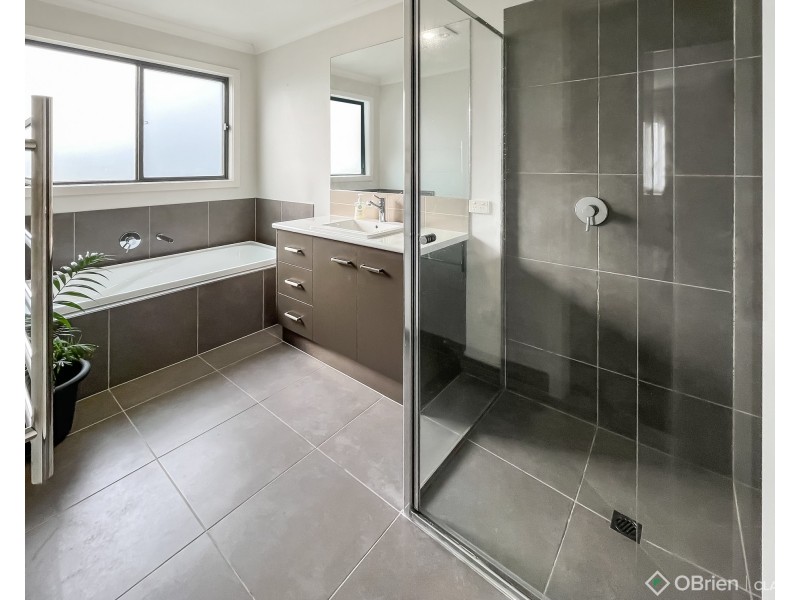 14 Contour Road, Trafalgar VIC 3824