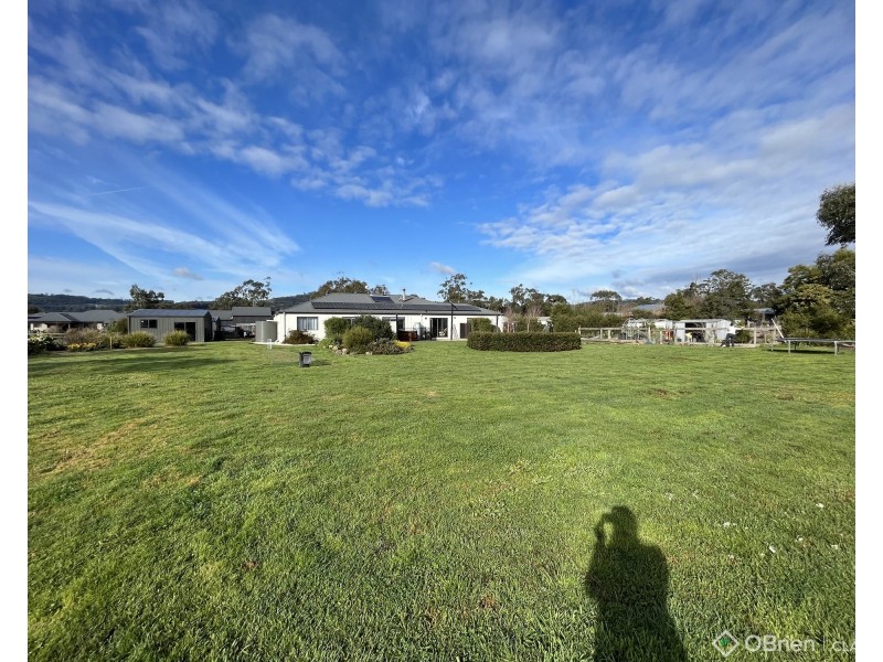 14 Contour Road, Trafalgar VIC 3824