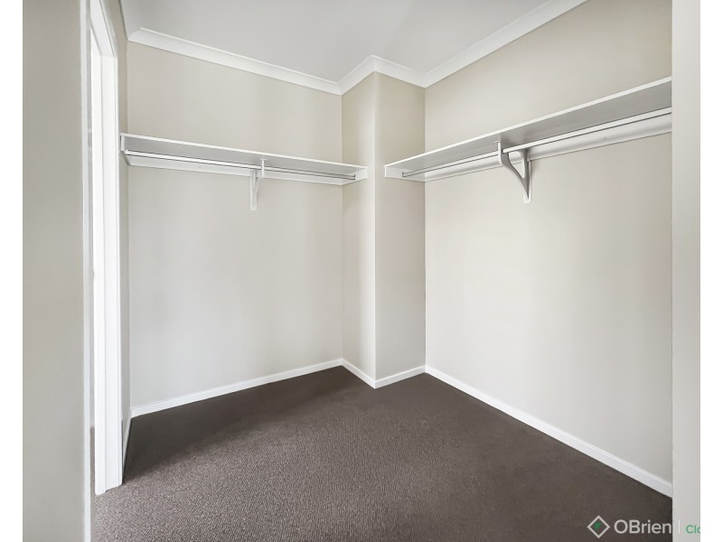 13 Kurrajong Road, Warragul VIC 3820