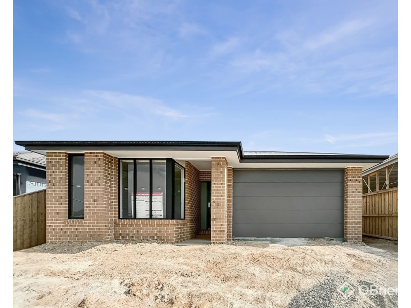 12 Snows Hill Avenue, Warragul VIC 3820