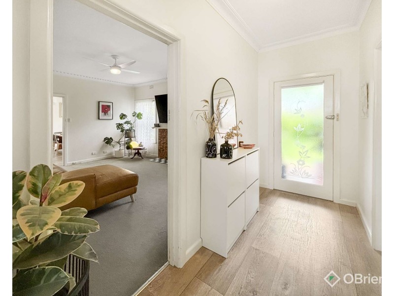 23 Young Street, Drouin VIC 3818