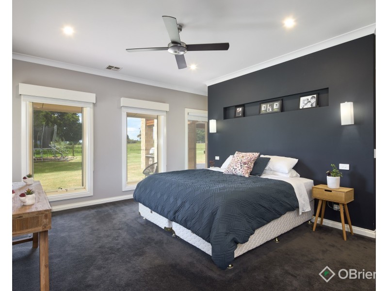 132 Hopetoun Road, Drouin VIC 3818