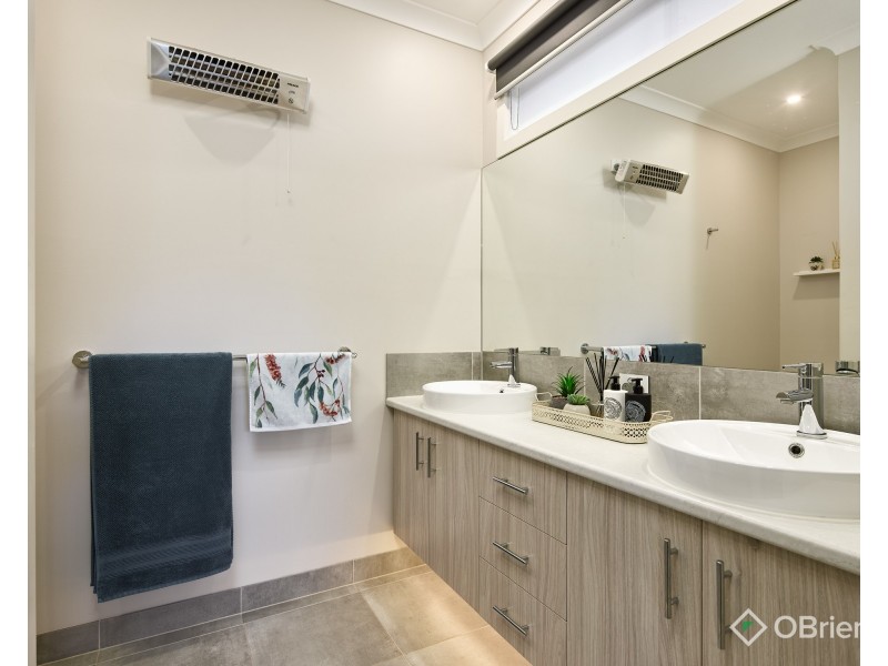 15 Bexley Boulevard, Drouin VIC 3818