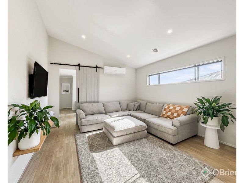11 Downton Street, Warragul VIC 3820