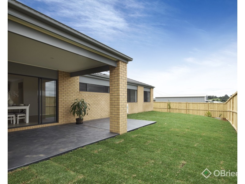 11 Downton Street, Warragul VIC 3820