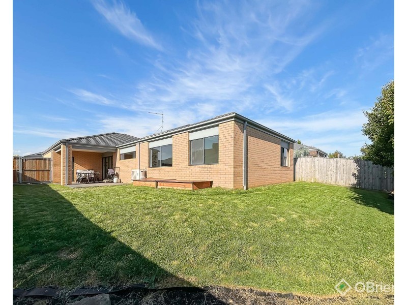 11 Downton Street, Warragul VIC 3820