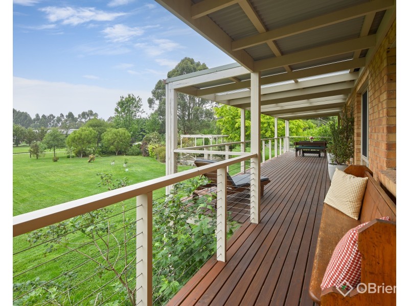 23 Robin Hood Way, Drouin VIC 3818