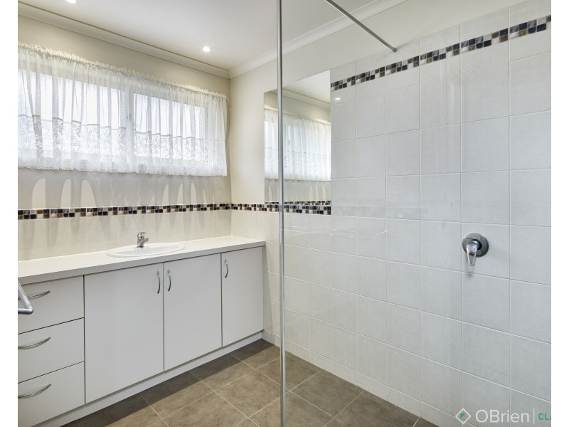 3/20-22 Lampard Road, Drouin VIC 3818