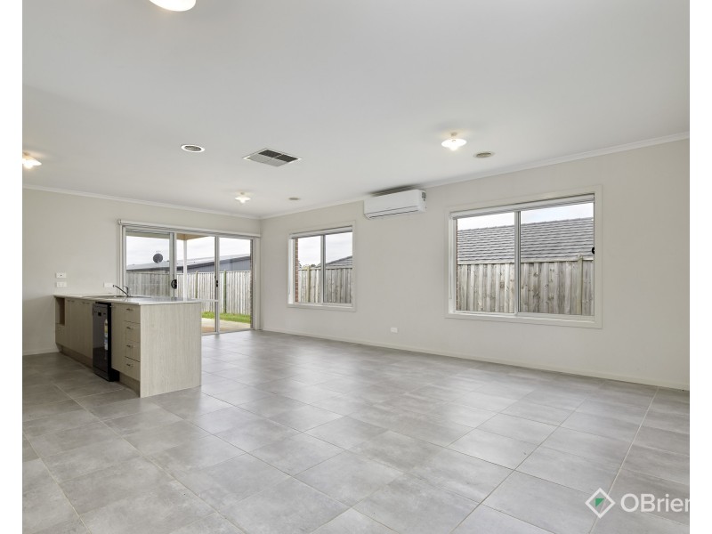 19 Sunnybrook Avenue, Warragul VIC 3820