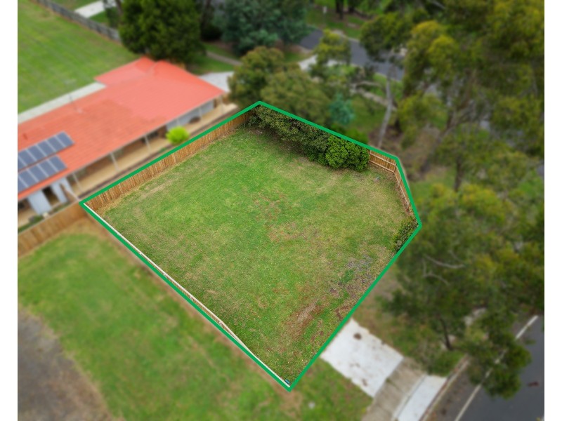 102 Lampard Road, Drouin VIC 3818