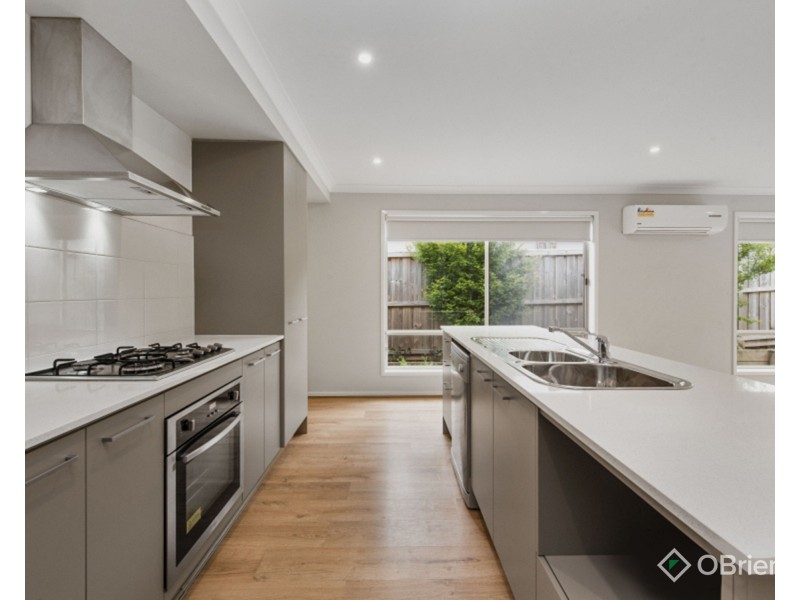 10 Maidenhair Drive, Warragul VIC 3820