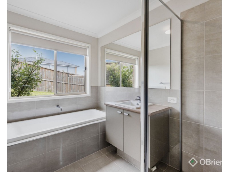 10 Maidenhair Drive, Warragul VIC 3820