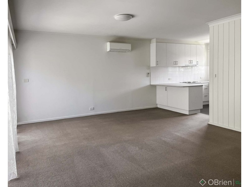 3/27 Young Street, Drouin VIC 3818