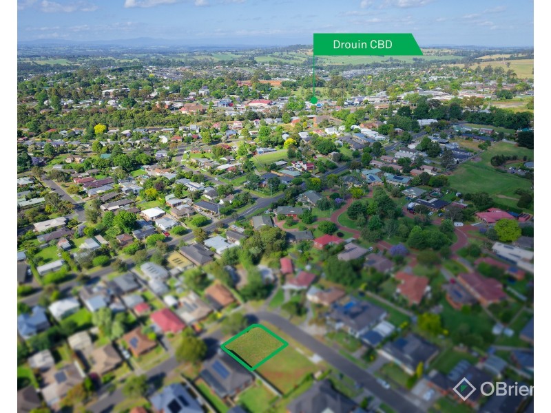 2 Helen Street, Drouin VIC 3818