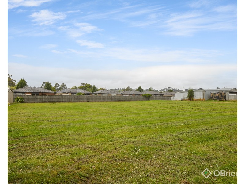 256 Settlement Road, Drouin VIC 3818