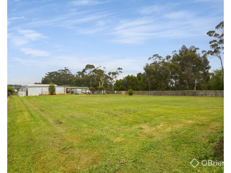 256 Settlement Road, Drouin VIC 3818