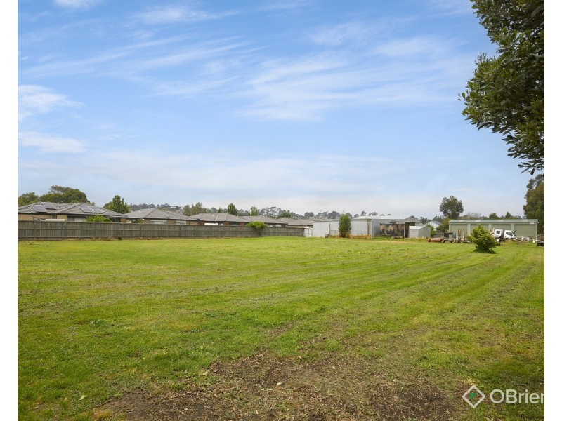 256 Settlement Road, Drouin VIC 3818