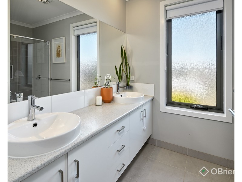 33 Sheoak Street, Warragul VIC 3820