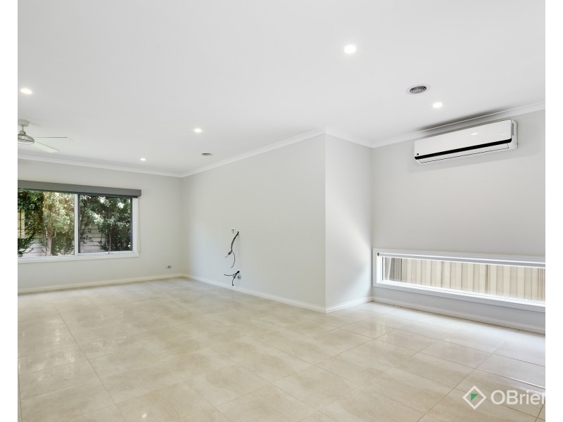 5 Illawarra Way, Pakenham VIC 3810