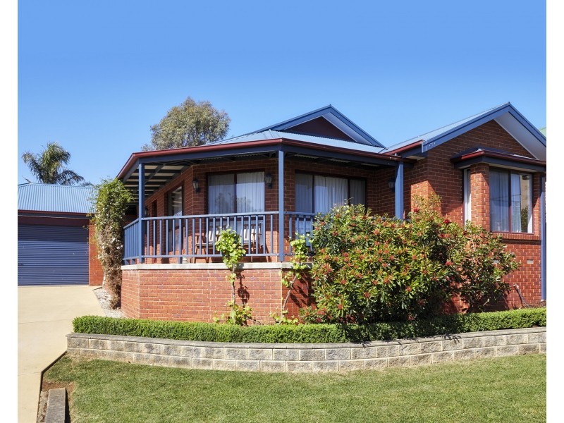 4 Nicolas Court, Warragul VIC 3820