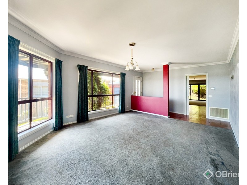 4 Nicolas Court, Warragul VIC 3820