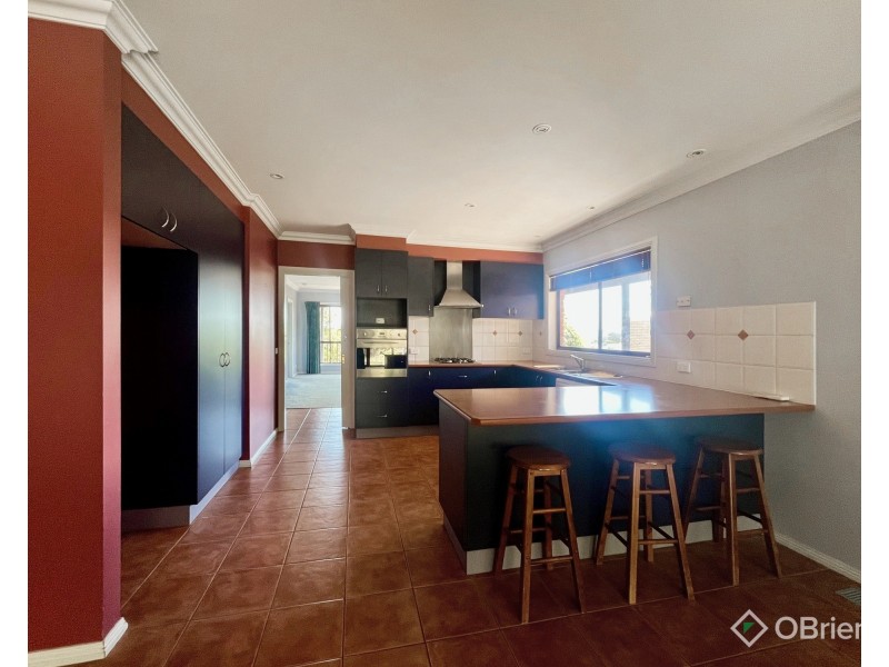 4 Nicolas Court, Warragul VIC 3820