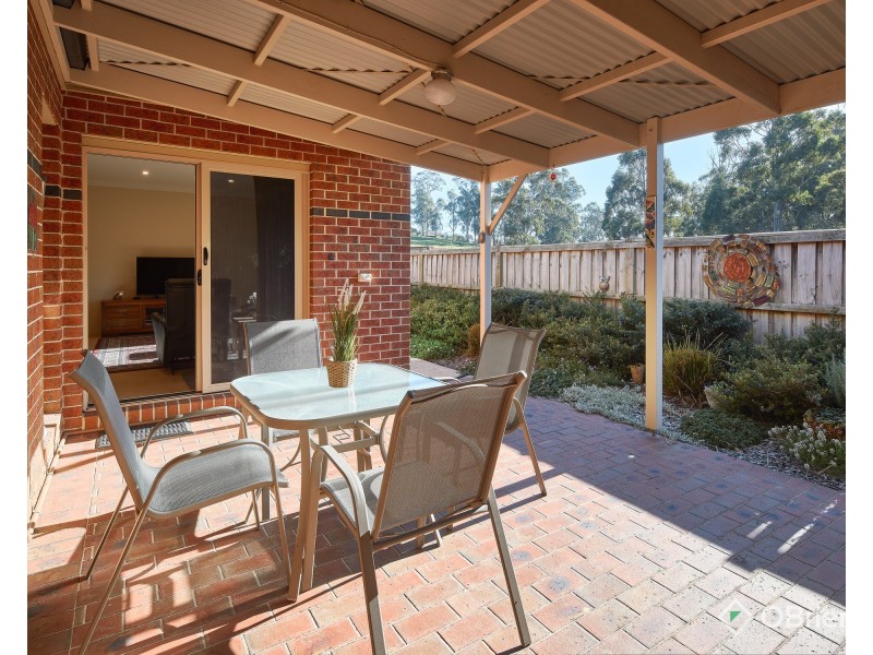 4/13 Wood Street, Drouin VIC 3818