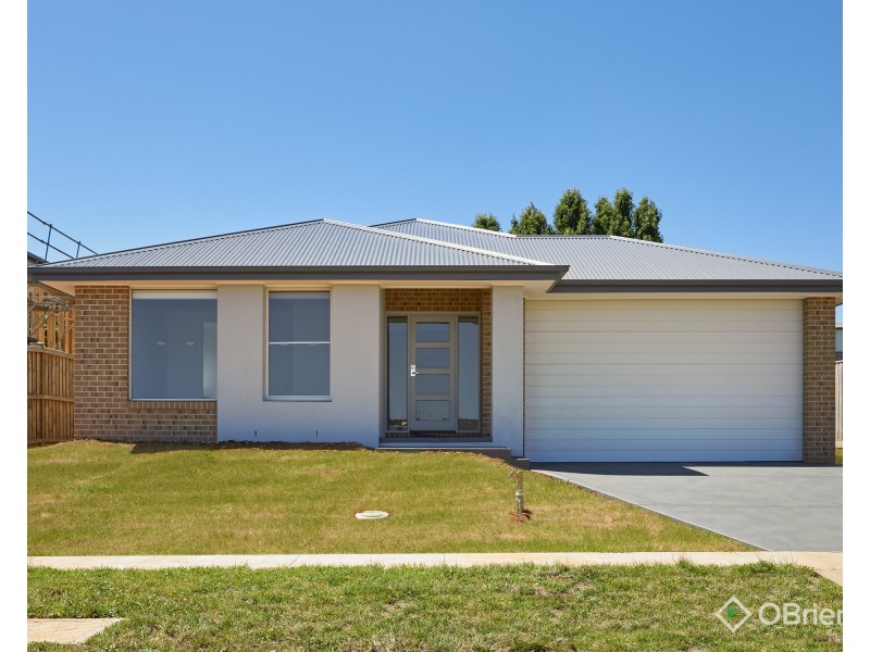 17 Claremont Drive, Warragul VIC 3820