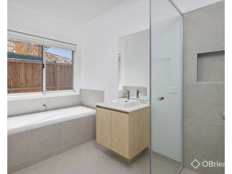 17 Claremont Drive, Warragul VIC 3820