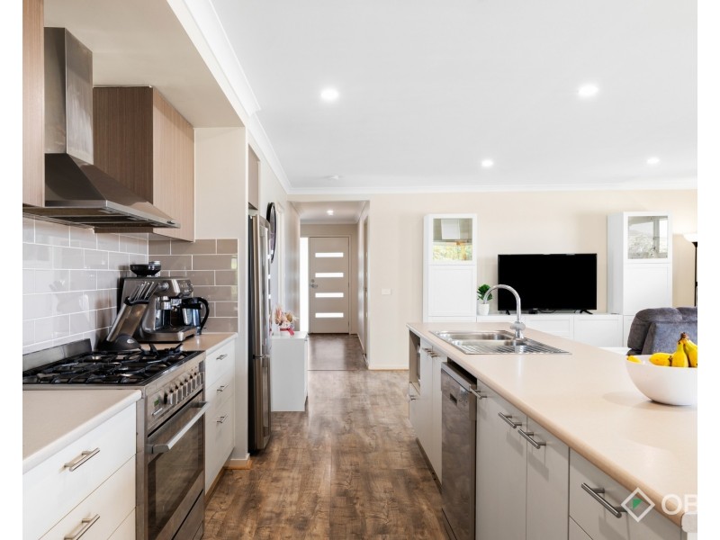 77 Silkwood Drive, Warragul VIC 3820