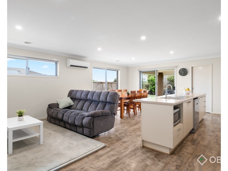 77 Silkwood Drive, Warragul VIC 3820