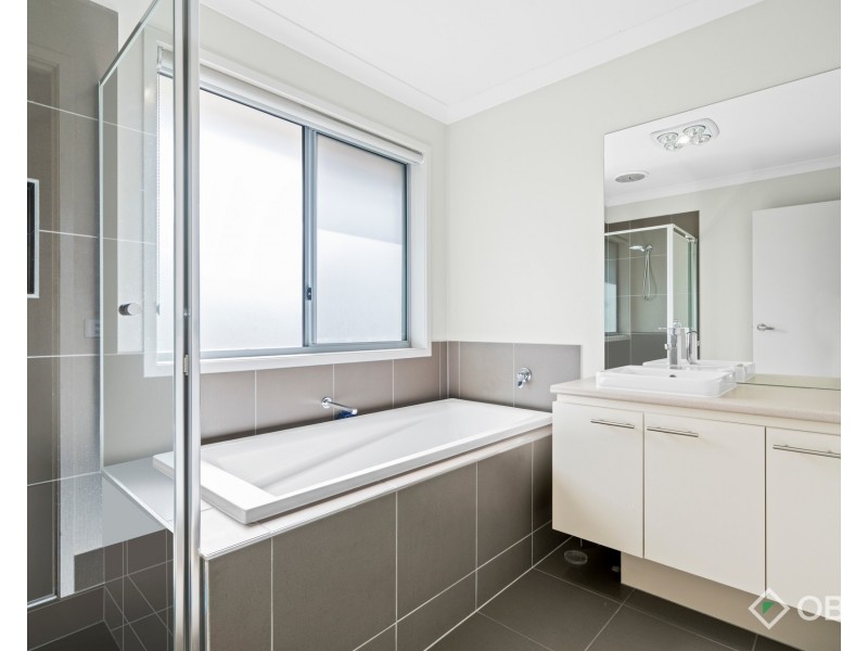 77 Silkwood Drive, Warragul VIC 3820