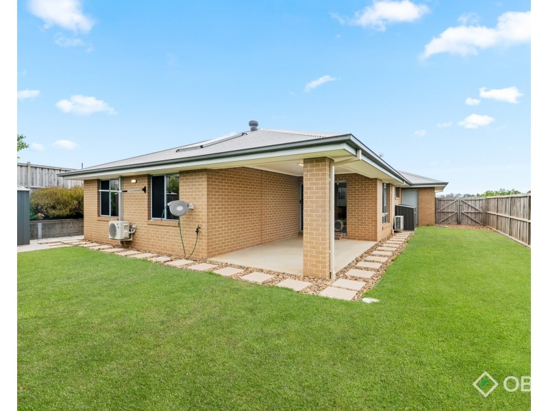 77 Silkwood Drive, Warragul VIC 3820