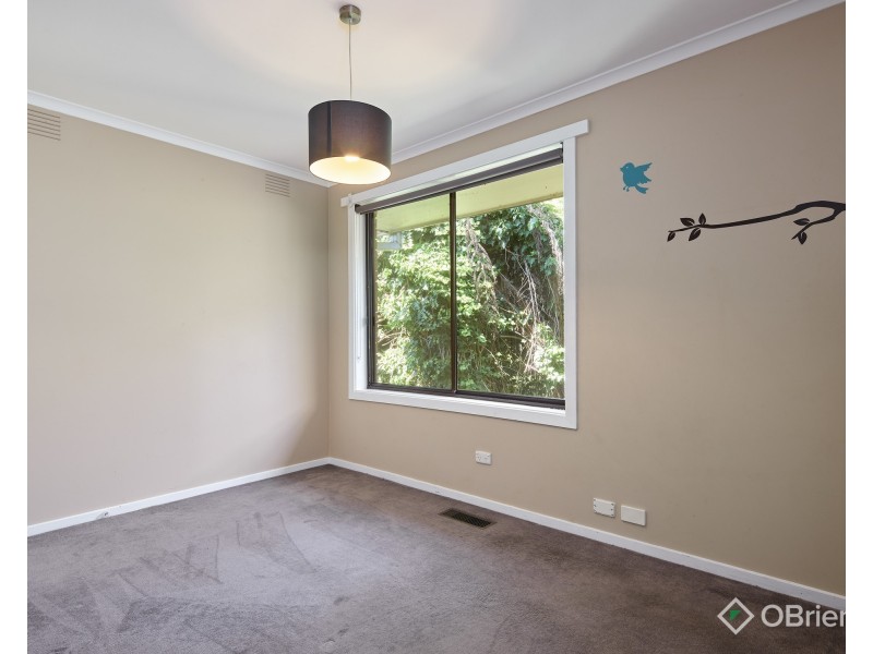 12 Valley View Street, Warragul VIC 3820