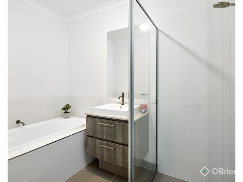1/20 McKindlay Street, Drouin VIC 3818