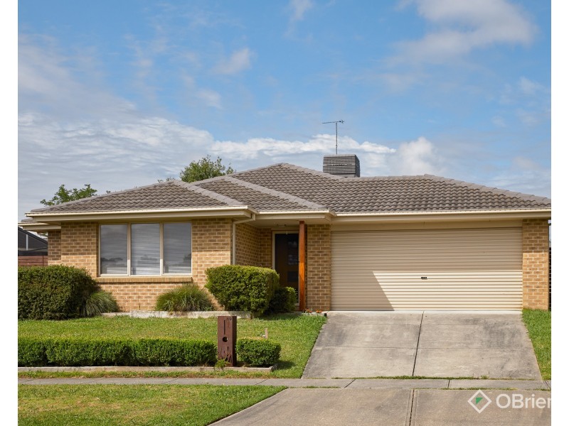 19 Harmon Drive, Drouin VIC 3818