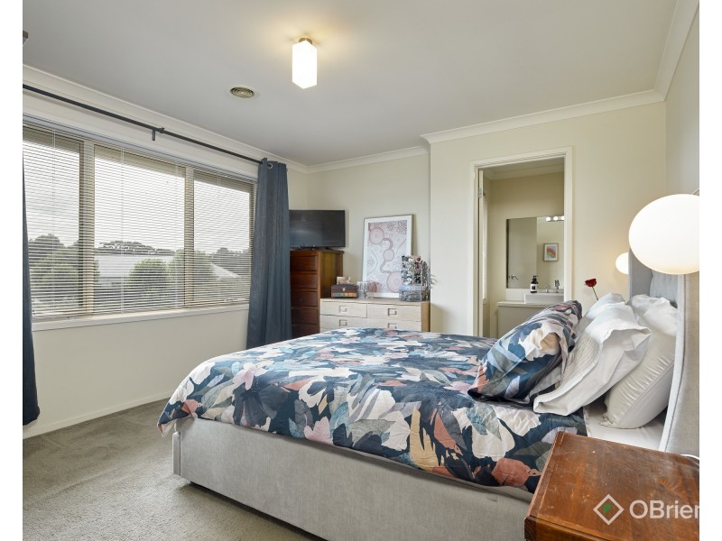 19 Harmon Drive, Drouin VIC 3818