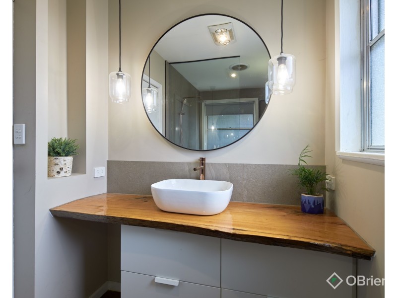 4 Henshall Street, Warragul VIC 3820