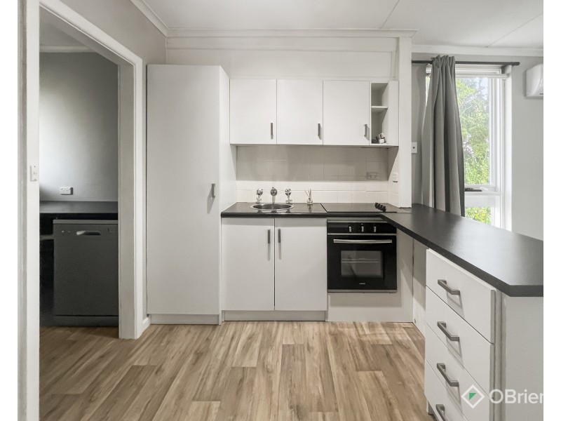 4/43 Lampard Road, Drouin VIC 3818